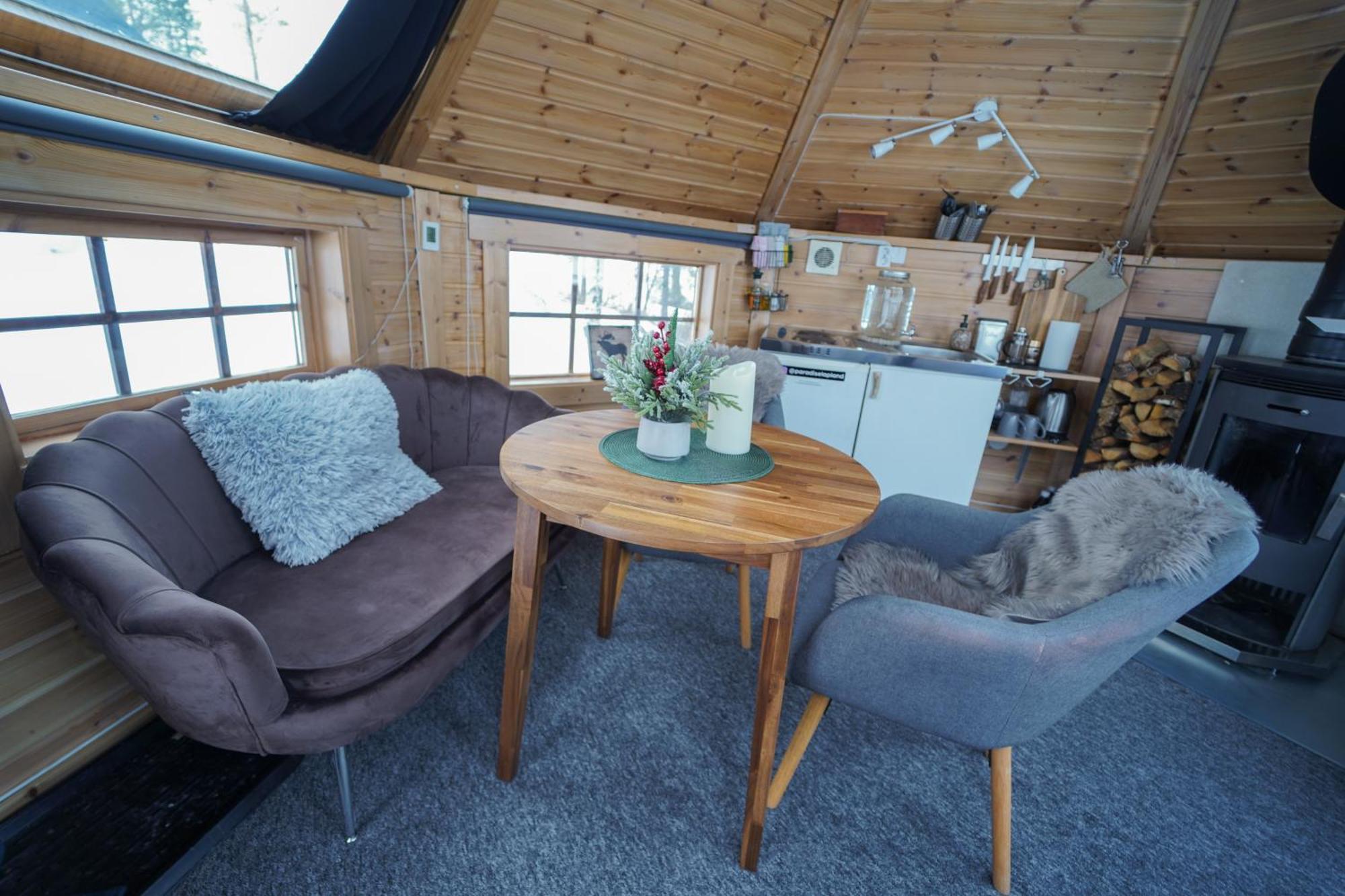 Northern Light Huts - Paradise Lapland Campingplatz Kiruna